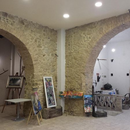 Palazzo Madeo - Residenza D'Epoca Bed & Breakfast Crosia Екстериор снимка