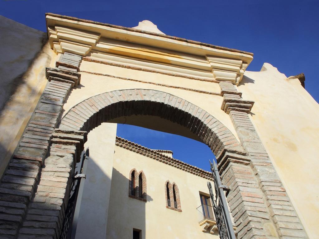 Palazzo Madeo - Residenza D'Epoca Bed & Breakfast Crosia Екстериор снимка