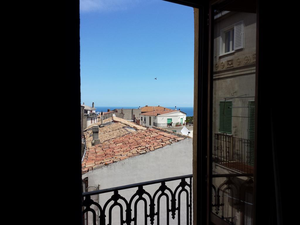 Palazzo Madeo - Residenza D'Epoca Bed & Breakfast Crosia Екстериор снимка