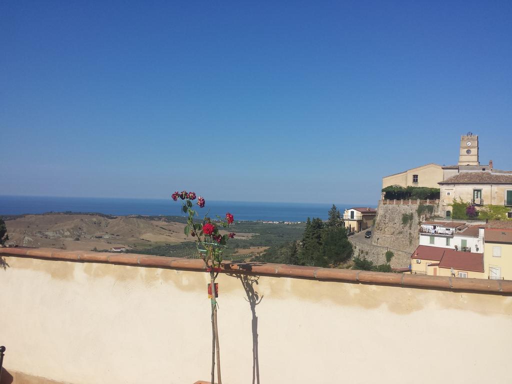 Palazzo Madeo - Residenza D'Epoca Bed & Breakfast Crosia Екстериор снимка