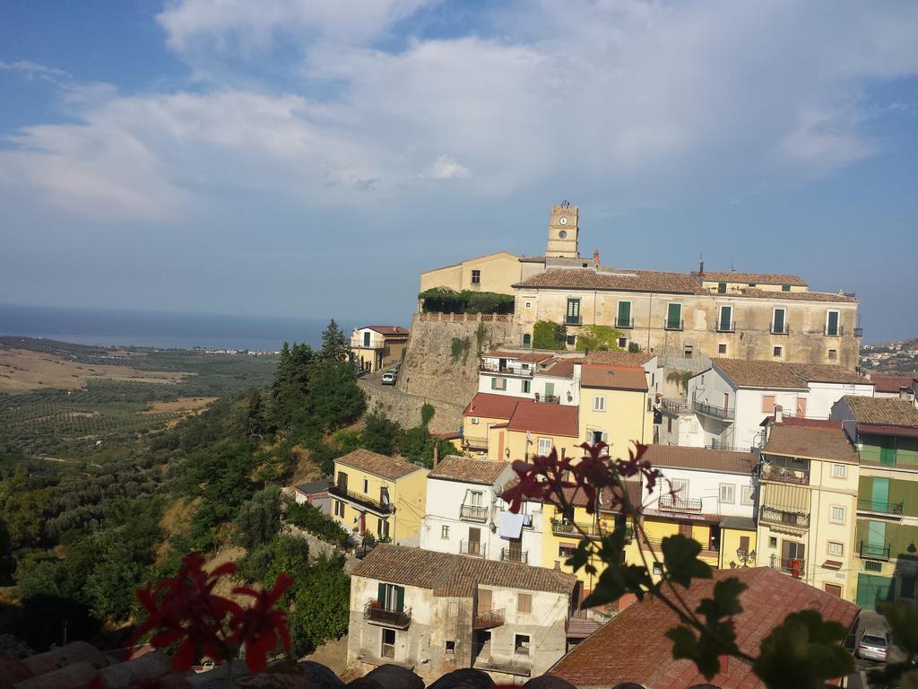 Palazzo Madeo - Residenza D'Epoca Bed & Breakfast Crosia Екстериор снимка