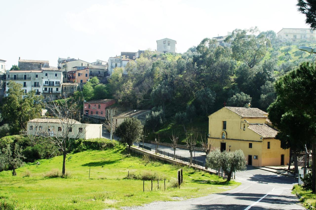 Palazzo Madeo - Residenza D'Epoca Bed & Breakfast Crosia Екстериор снимка