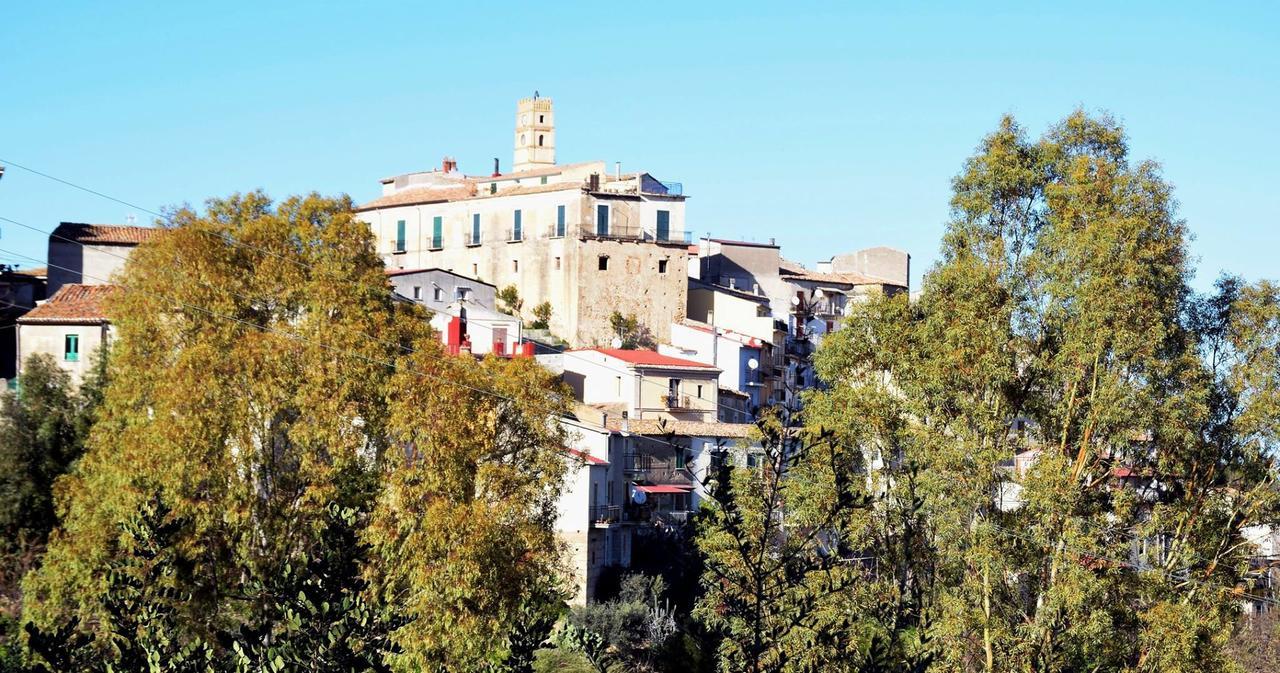 Palazzo Madeo - Residenza D'Epoca Bed & Breakfast Crosia Екстериор снимка