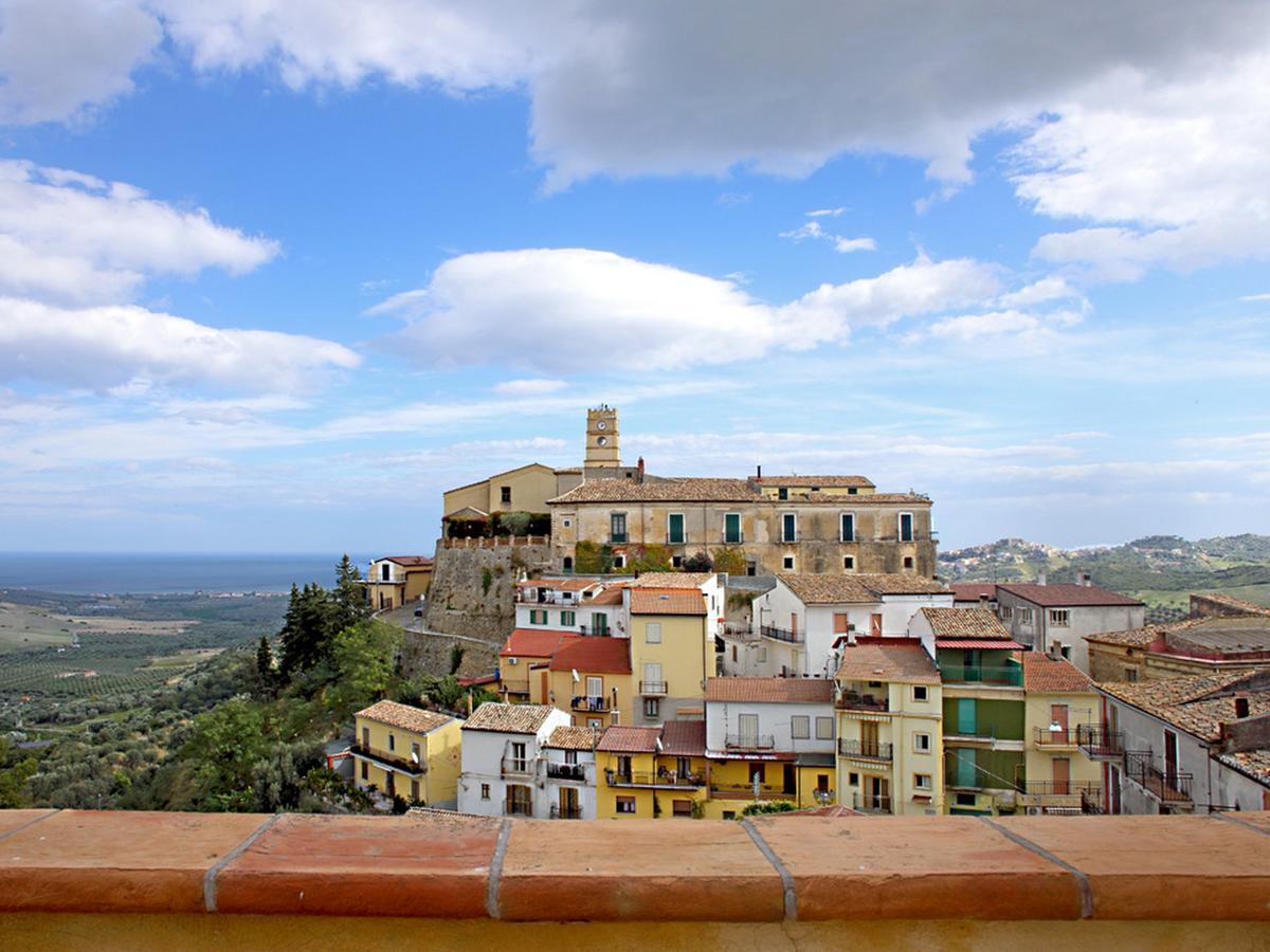Palazzo Madeo - Residenza D'Epoca Bed & Breakfast Crosia Екстериор снимка